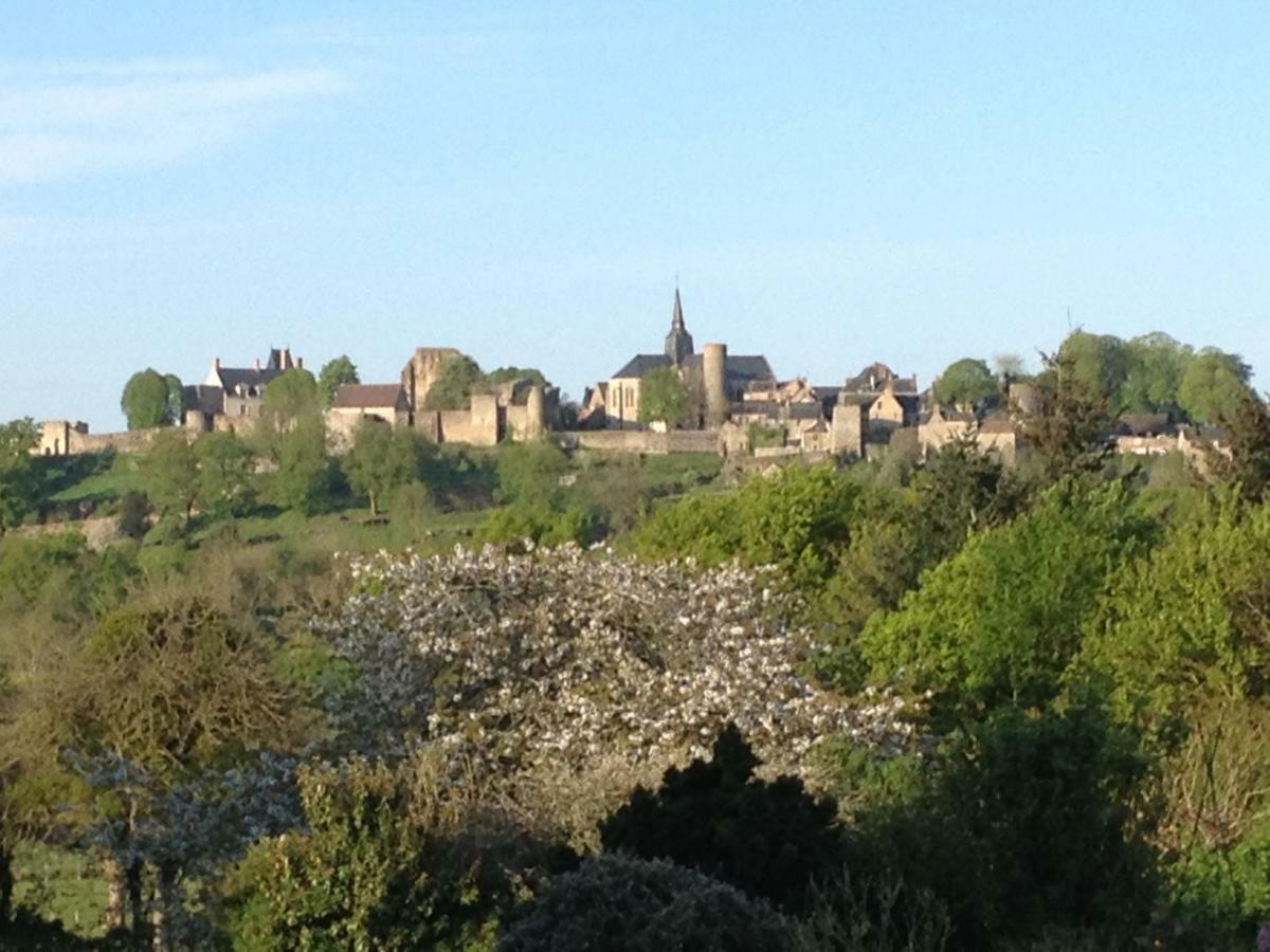 Ecrin De Verdure Sainte-Suzanne  Kültér fotó